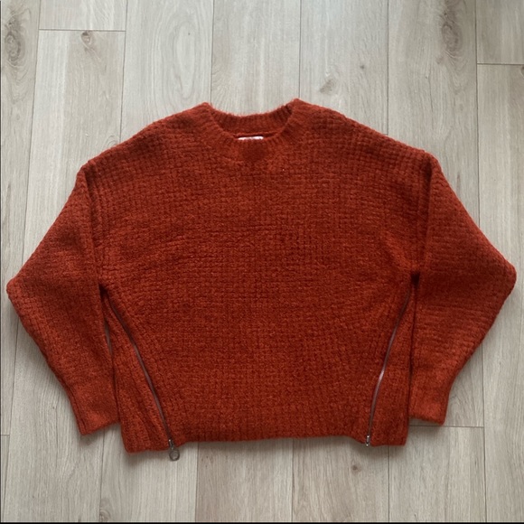 Red knitted Topshop crewneck sweater - Picture 1 of 3